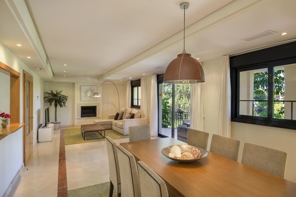 Mimosas Banus Apartament *